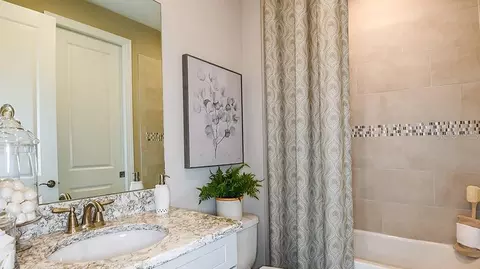 Bath - 14525 Derna Ter, Bradenton, FL 34211 photo 3 of 3
