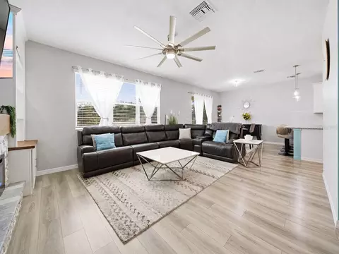 Living - 11520 Gallatin Trl, Parrish, FL 34219 photo 2 of 4