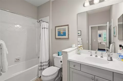 Bath - 4639 Deep Creek Ter, Parrish, FL 34219 photo 4 of 4