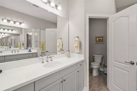 Bath - 4639 Deep Creek Ter, Parrish, FL 34219 photo 3 of 4