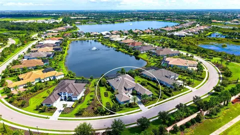 View/Area - 8339 Lucerne Loop, Bradenton, FL 34202 photo 3 of 8