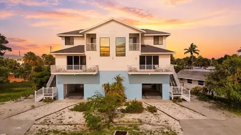 1245 Shore View Dr, Englewood, FL 34223
