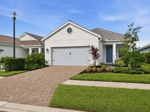 2605 Star Apple Way, Sarasota, FL 34240