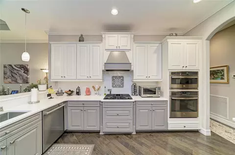 Kitchen - 5660 Cloverleaf Run, Bradenton, FL 34211 photo 3 of 7