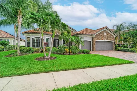 Exterior - 5660 Cloverleaf Run, Bradenton, FL 34211 photo 2 of 11