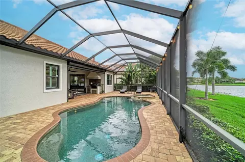 Exterior - 5660 Cloverleaf Run, Bradenton, FL 34211 photo 10 of 11