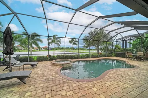 Exterior - 5660 Cloverleaf Run, Bradenton, FL 34211 photo 6 of 11