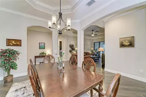 Dining - 5660 Cloverleaf Run, Bradenton, FL 34211 photo 3 of 5