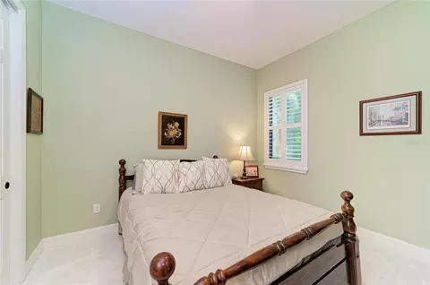 Bedroom - 5660 Cloverleaf Run, Bradenton, FL 34211 photo 4 of 7