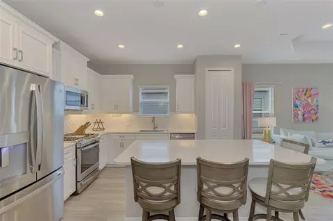 Kitchen - 4842 Willow Bend Ave, Parrish, FL 34219 photo 3 of 12
