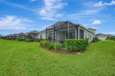 Exterior - 4842 Willow Bend Ave, Parrish, FL 34219 photo 8 of 17