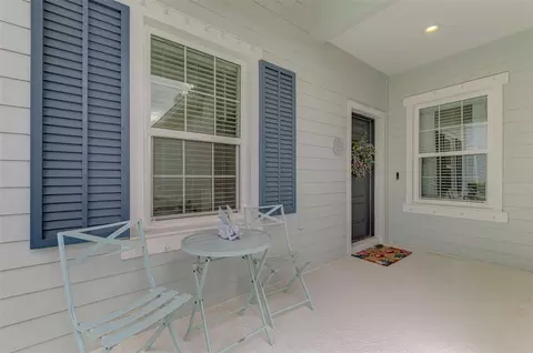 Exterior - 4842 Willow Bend Ave, Parrish, FL 34219 photo 4 of 17