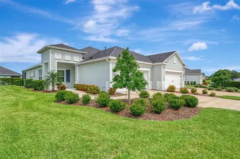 Exterior - 4842 Willow Bend Ave, Parrish, FL 34219 photo 2 of 17