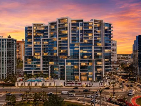 1155 N Gulfstream Ave #807, Sarasota, FL 34236