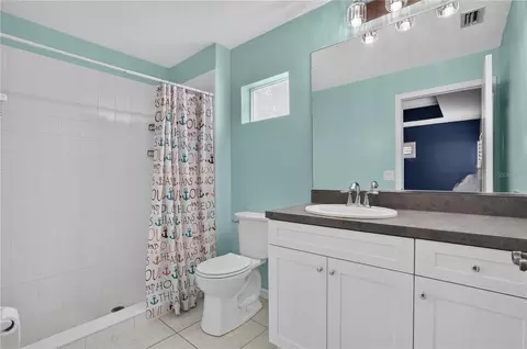 Bath - 4718 Forest Creek Trl, Parrish, FL 34219 photo 1 of 2
