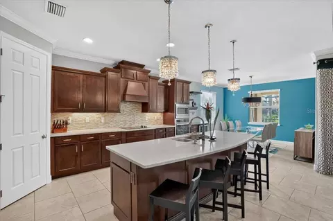 Kitchen - 17009 1st Dr E, Bradenton, FL 34212 photo 5 of 8