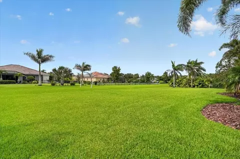 Exterior - 17009 1st Dr E, Bradenton, FL 34212 photo 11 of 12