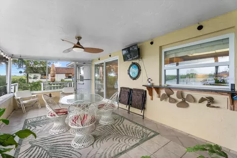 Exterior - 5206 18th Ave E, Bradenton, FL 34208 photo 4 of 10