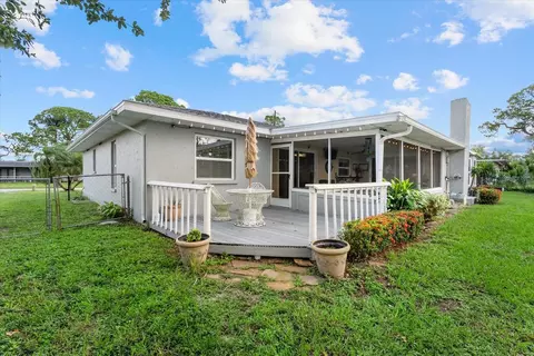 Exterior - 5206 18th Ave E, Bradenton, FL 34208 photo 6 of 10
