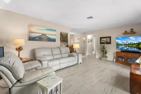 Living - 5206 18th Ave E, Bradenton, FL 34208 photo 1 of 3