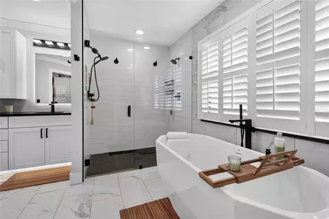 Bath - 13622 11th Ter E, Bradenton, FL 34212 photo 5 of 9