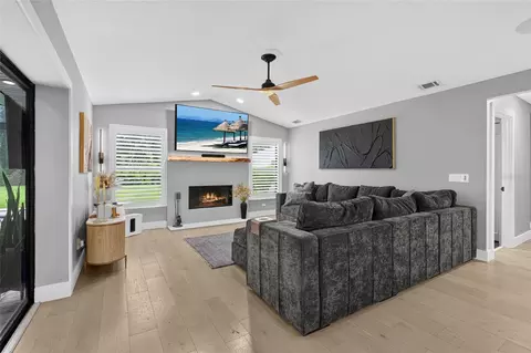 Living - 13622 11th Ter E, Bradenton, FL 34212 photo 2 of 5