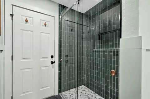 Bath - 13622 11th Ter E, Bradenton, FL 34212 photo 9 of 9