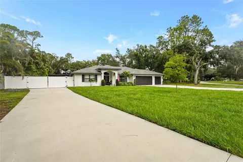 Exterior - 13622 11th Ter E, Bradenton, FL 34212 photo 4 of 23