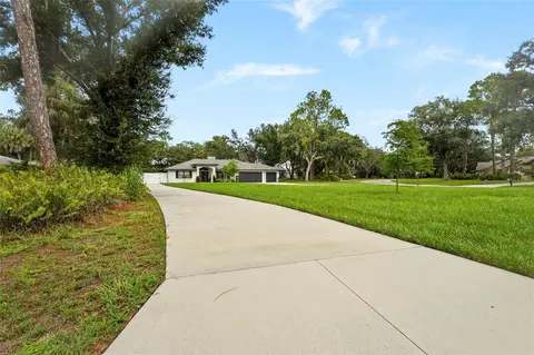Exterior - 13622 11th Ter E, Bradenton, FL 34212 photo 5 of 23