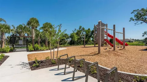 View/Area - 10424 Curving Creek Loop, Parrish, FL 34219 photo 1 of 3