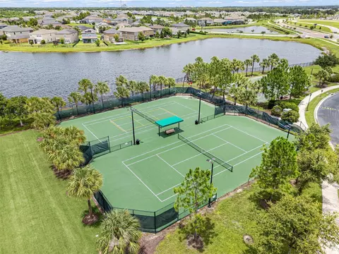 View/Area - 9823 Lemon Drop Loop, Ruskin, FL 33573 photo 9 of 9