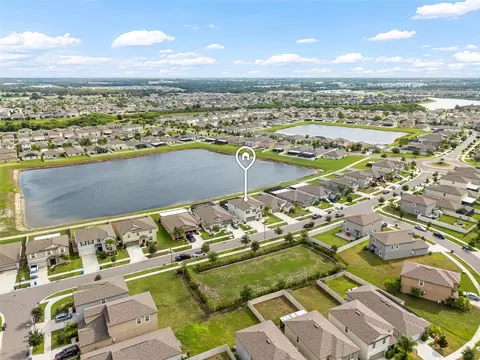 View/Area - 9823 Lemon Drop Loop, Ruskin, FL 33573 photo 6 of 9