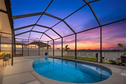 Exterior - 9823 Lemon Drop Loop, Ruskin, FL 33573 photo 8 of 13