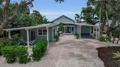 1275 Port Ln, Sarasota, FL 34242