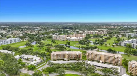 3750 Pinebrook Cir #107, Bradenton, FL 34209