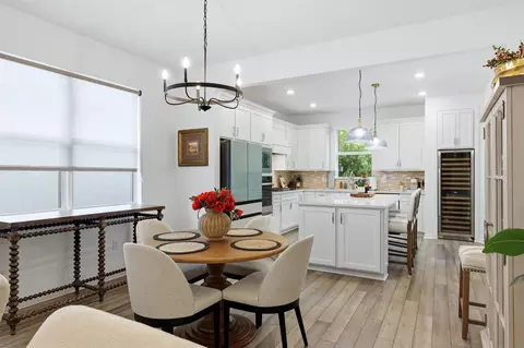 Dining - 9410 Shorebird Ct, Parrish, FL 34219 photo 2 of 4