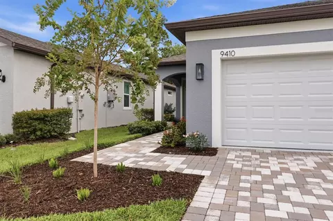 Exterior - 9410 Shorebird Ct, Parrish, FL 34219 photo 3 of 17