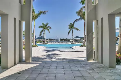 Exterior - 9410 Shorebird Ct, Parrish, FL 34219 photo 8 of 17