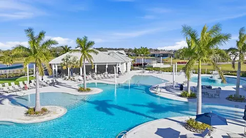 Exterior - 9410 Shorebird Ct, Parrish, FL 34219 photo 16 of 17