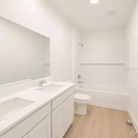 Bath - 13205 Sassafras Trl, Parrish, FL 34219 photo 2 of 2