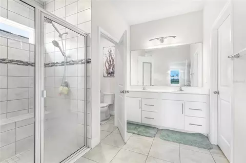 Bath - 9916 Daybreak Gln, Parrish, FL 34219 photo 1 of 2