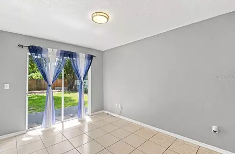 Living - 5717 E 11th St E, Bradenton, FL 34203 photo 3 of 3