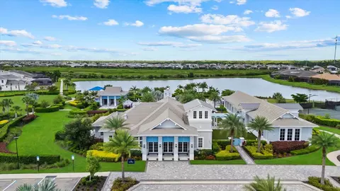 View/Area - 8129 Nevis Run, Bradenton, FL 34202 photo 7 of 25
