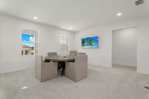 Dining - 8129 Nevis Run, Bradenton, FL 34202 photo 3 of 4