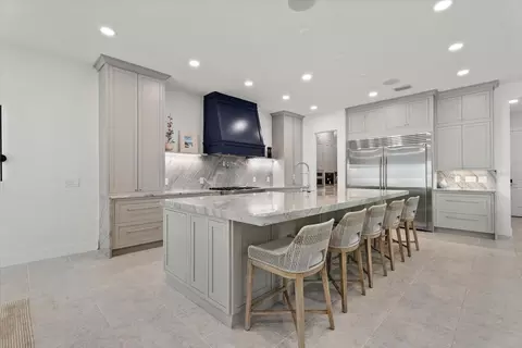Kitchen - 8129 Nevis Run, Bradenton, FL 34202 photo 2 of 10