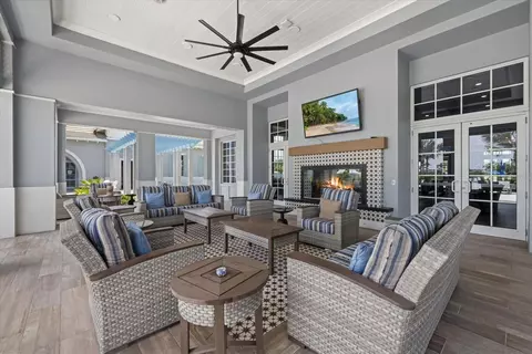 View/Area - 8129 Nevis Run, Bradenton, FL 34202 photo 11 of 25