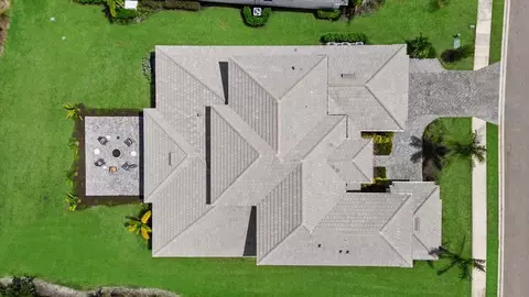 View/Area - 8129 Nevis Run, Bradenton, FL 34202 photo 2 of 25