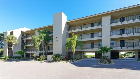4500 Gulf Of Mexico Dr #203, Longboat Key, FL 34228