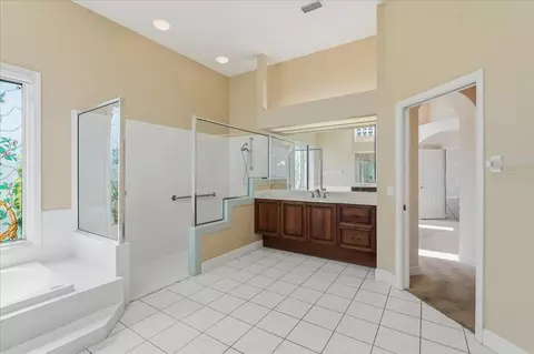Bath - 5221 88th St E, Bradenton, FL 34211 photo 4 of 8