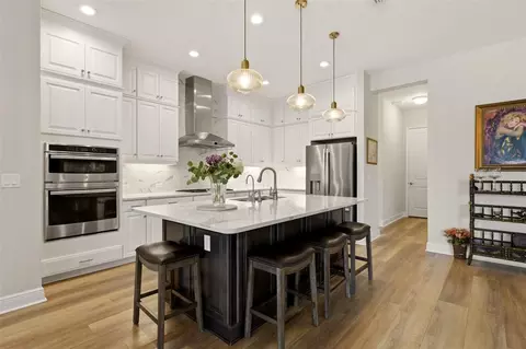 Kitchen - 14319 Skipping Stone Loop, Parrish, FL 34219 photo 3 of 7